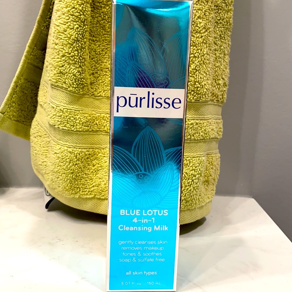Purlisse Blue Lotus 4-in-1 Cleansing Milk New